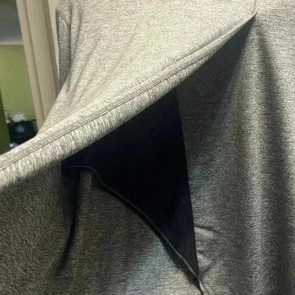 NWOT Athleta Gray Long Sleeve Shirt-Large - Picture 5 of 6